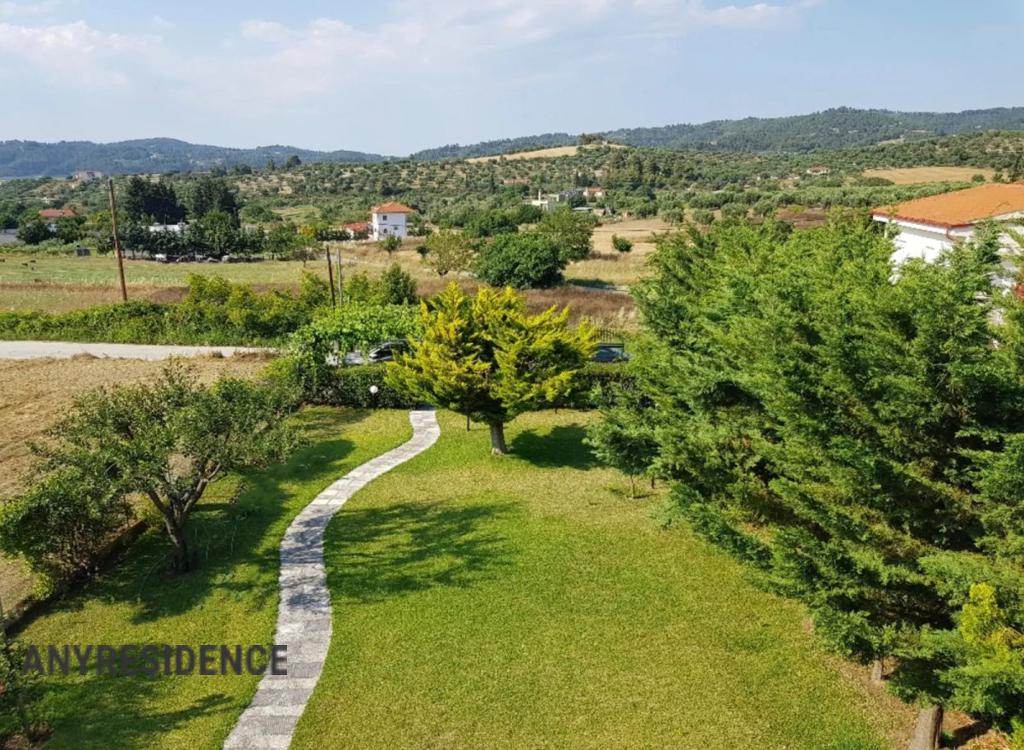 Townhome in Kalandra, photo #3, listing #2478802