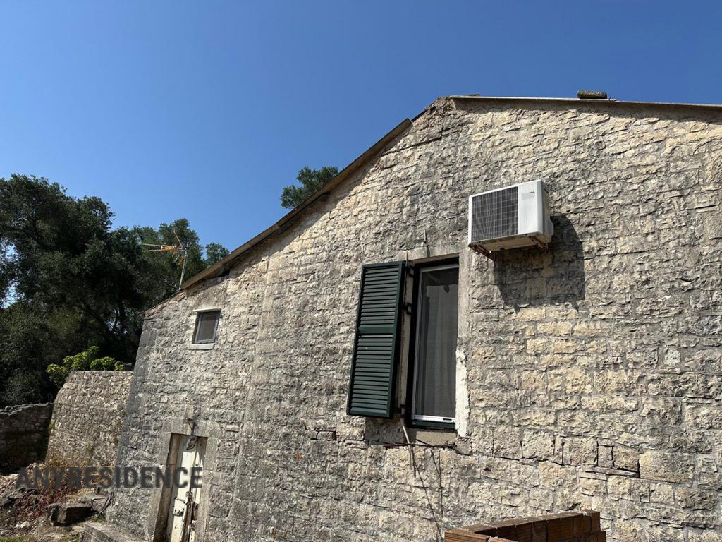 Terraced house in Administration of the Peloponnese, Western Greece and the Ionian Islands, photo #2, listing #2277563