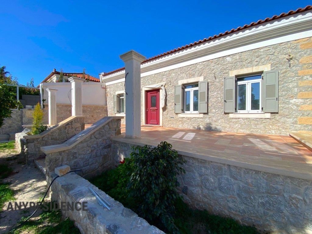 Townhome in Messenia, photo #2, listing #2471522