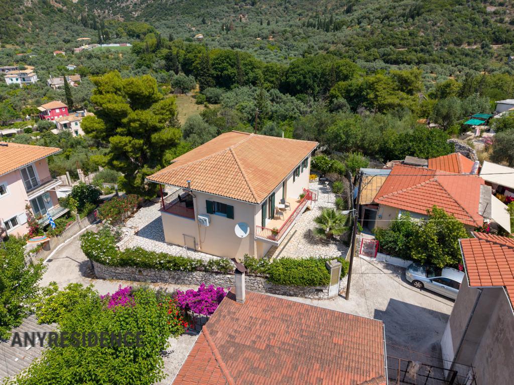 Townhome in Lefkas, photo #2, listing #2534755
