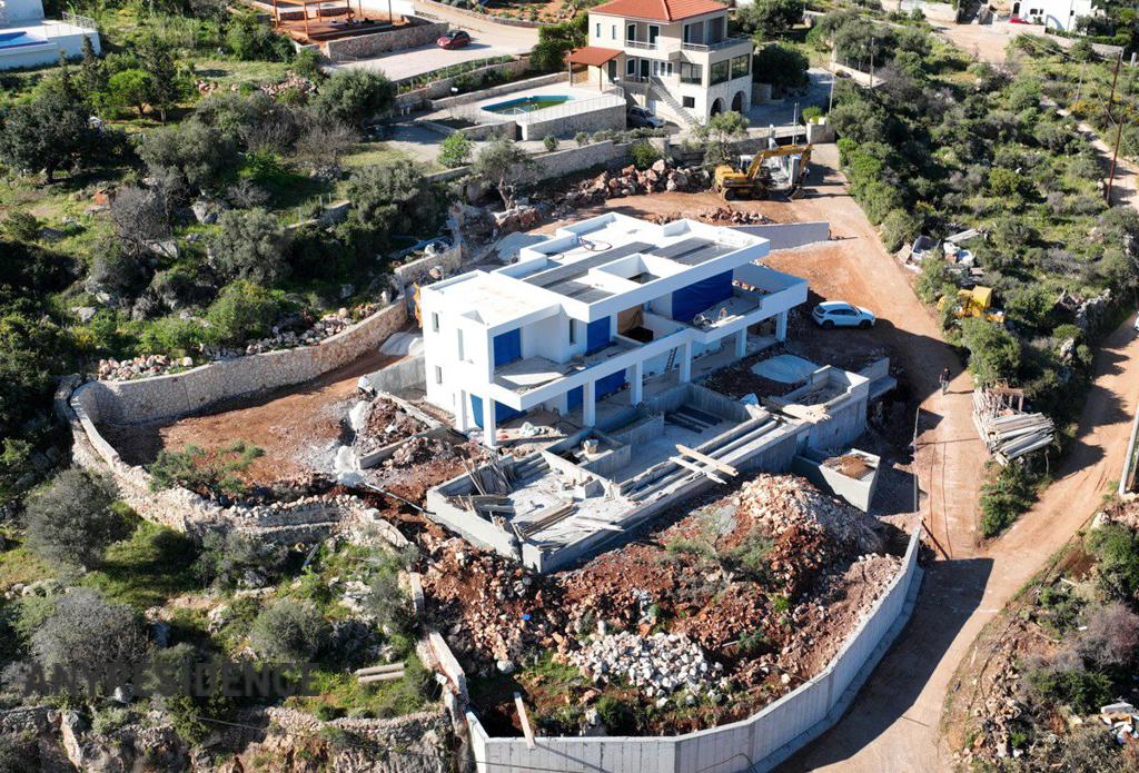 Villa in Kokkino Chorio, photo #1, listing #2389081