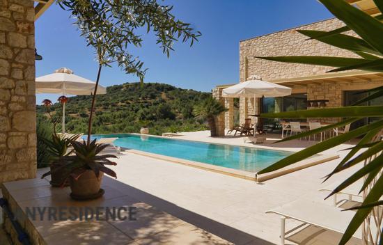 Villa in Peloponnese