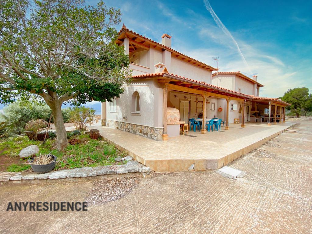 Townhome in Thessalia Sterea Ellada, photo #2, listing #2457557
