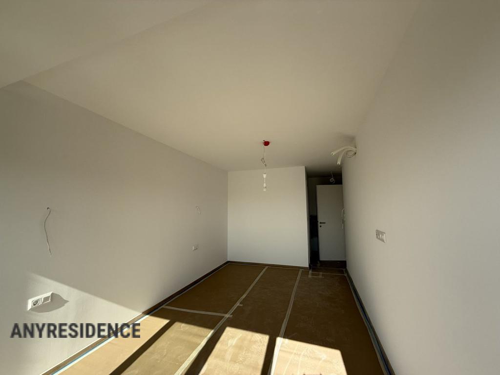 Townhome in Panorama, photo #7, listing #2363225