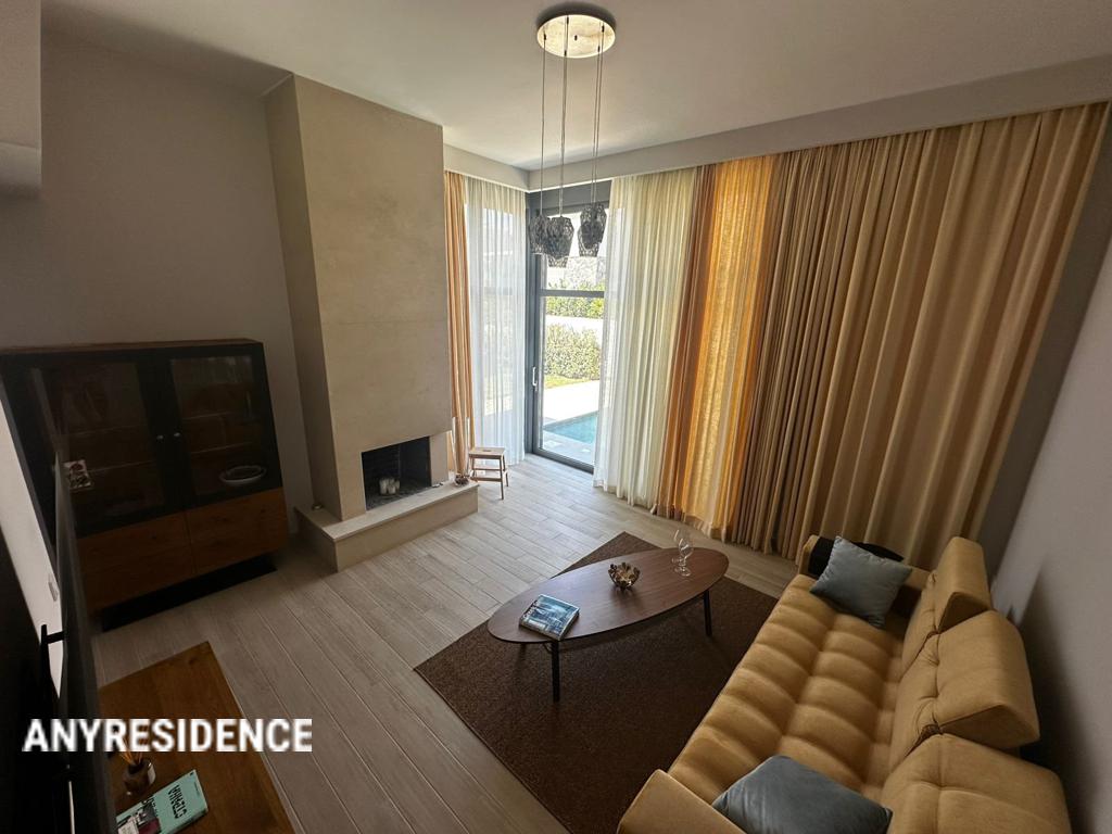 6 room villa in Lagonisi, photo #2, listing #2477815