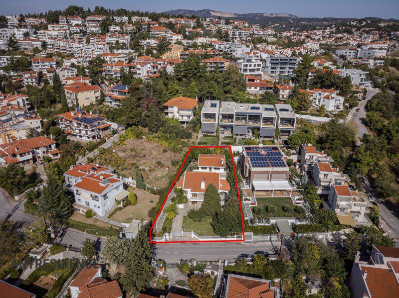 Townhome in Panorama, photo #7, listing #2328691