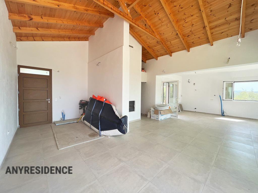 12 room villa in Peloponnese, photo #5, listing #2015435