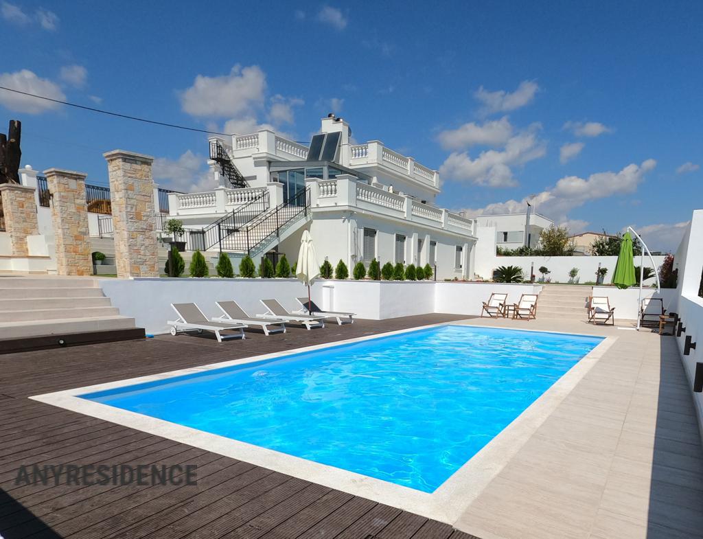 6 room villa in Rafina, photo #1, listing #2523953