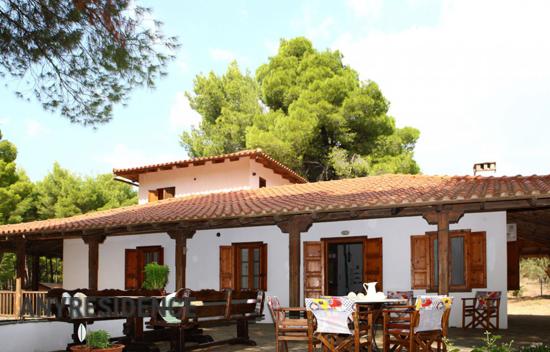 6 room townhome in Sithonia