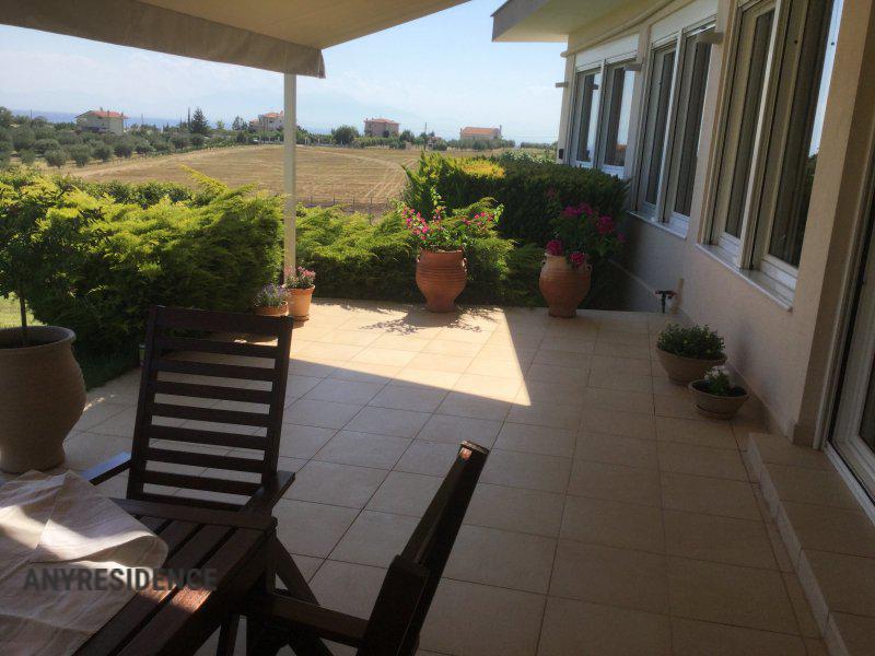 Townhome in Epanomi, photo #4, listing #2377536