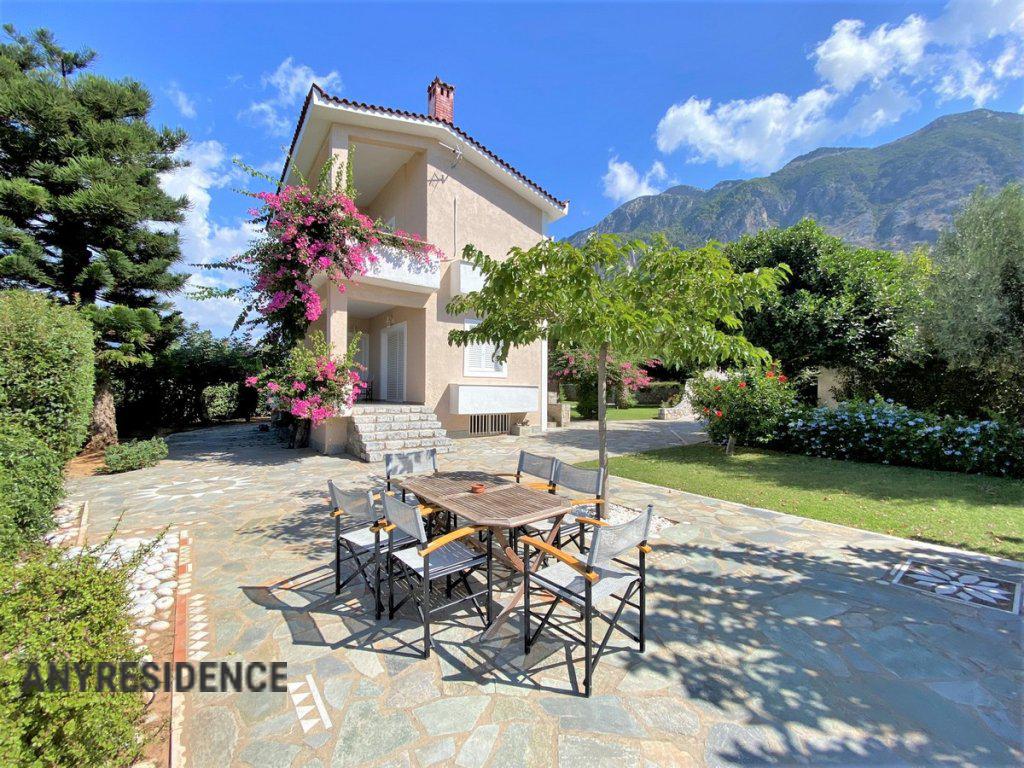 7 room villa in Kalamata, photo #3, listing #2165544