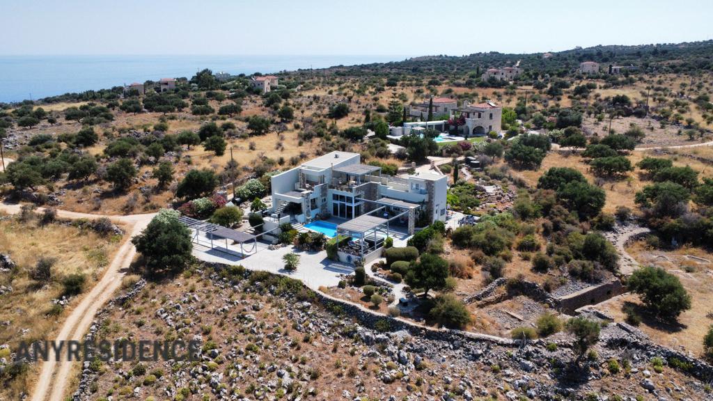 Villa in Kokkino Chorio, photo #1, listing #2541677