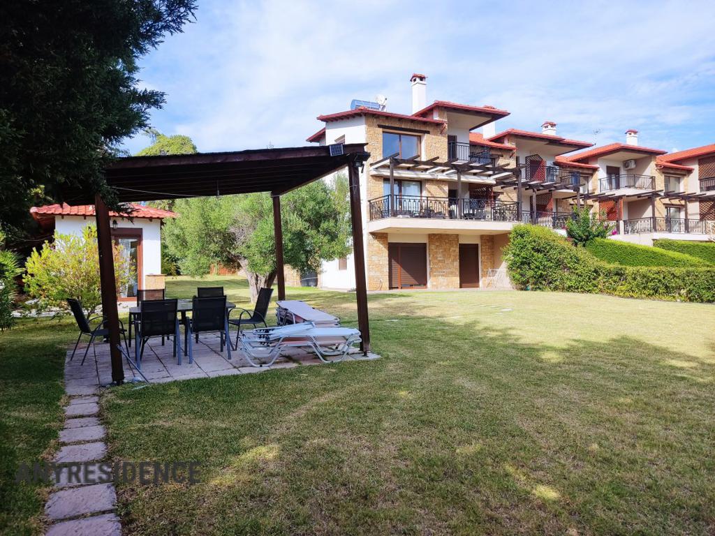 Villa in Nea Skioni, photo #4, listing #2475364