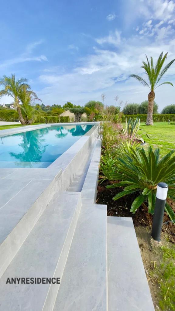Villa in Kassandreia, photo #3, listing #2465485