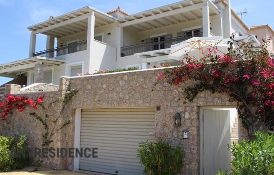 11 room detached house in Kranidi