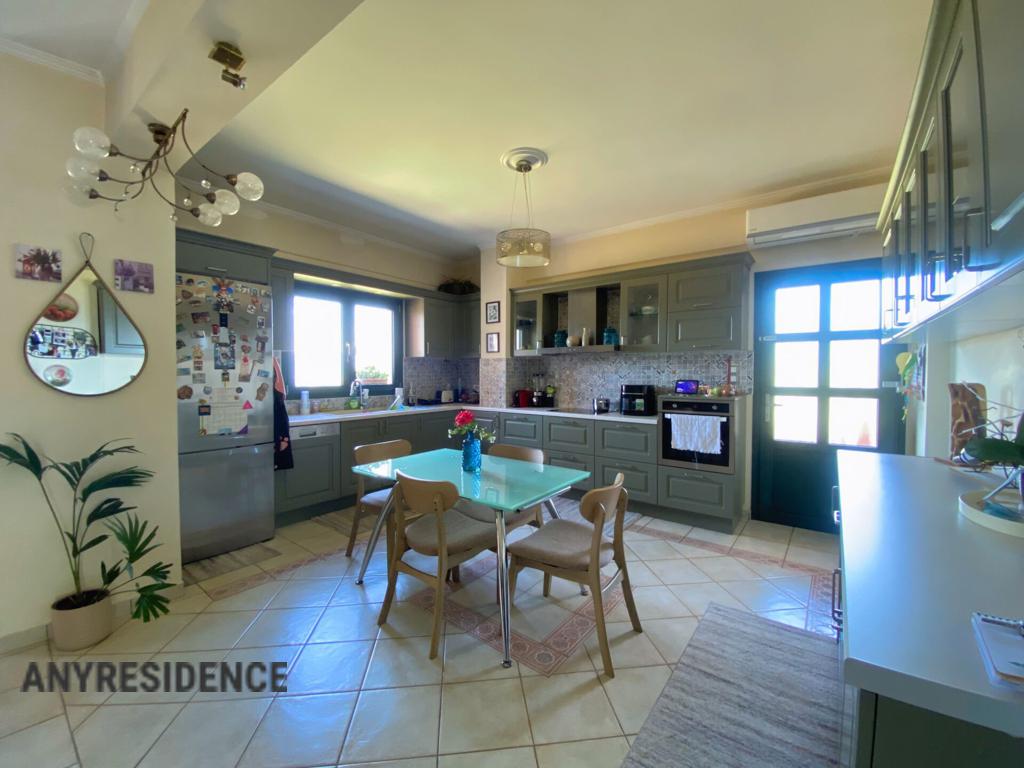Townhome in Patras, photo #8, listing #2457950