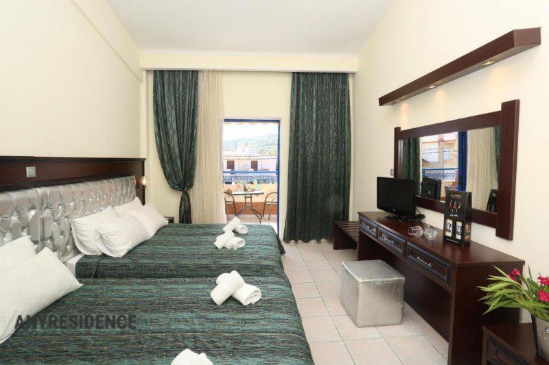 Hotel in Pefkochori, photo #1, listing #2373211