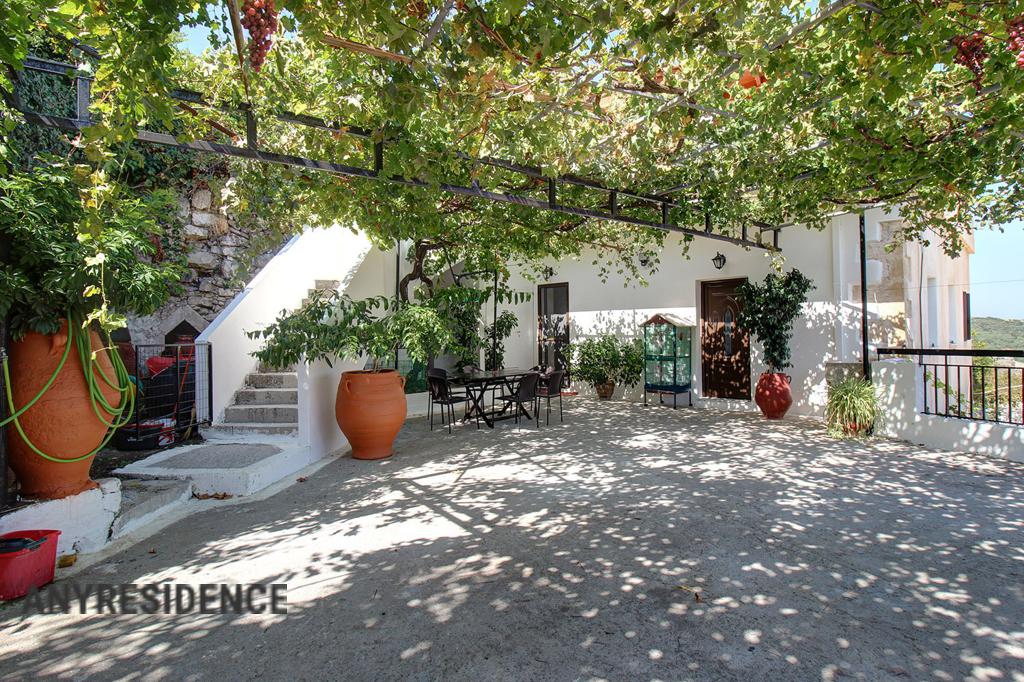 Townhome in Kissamos, photo #2, listing #2442925