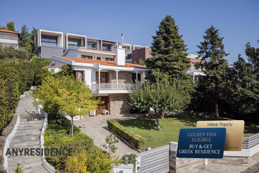 Townhome in Panorama, photo #1, listing #2328691