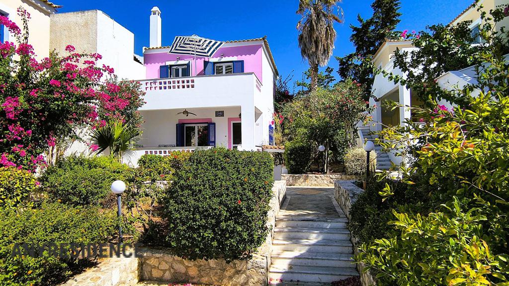 Terraced house in Porto Cheli, photo #2, listing #2541513