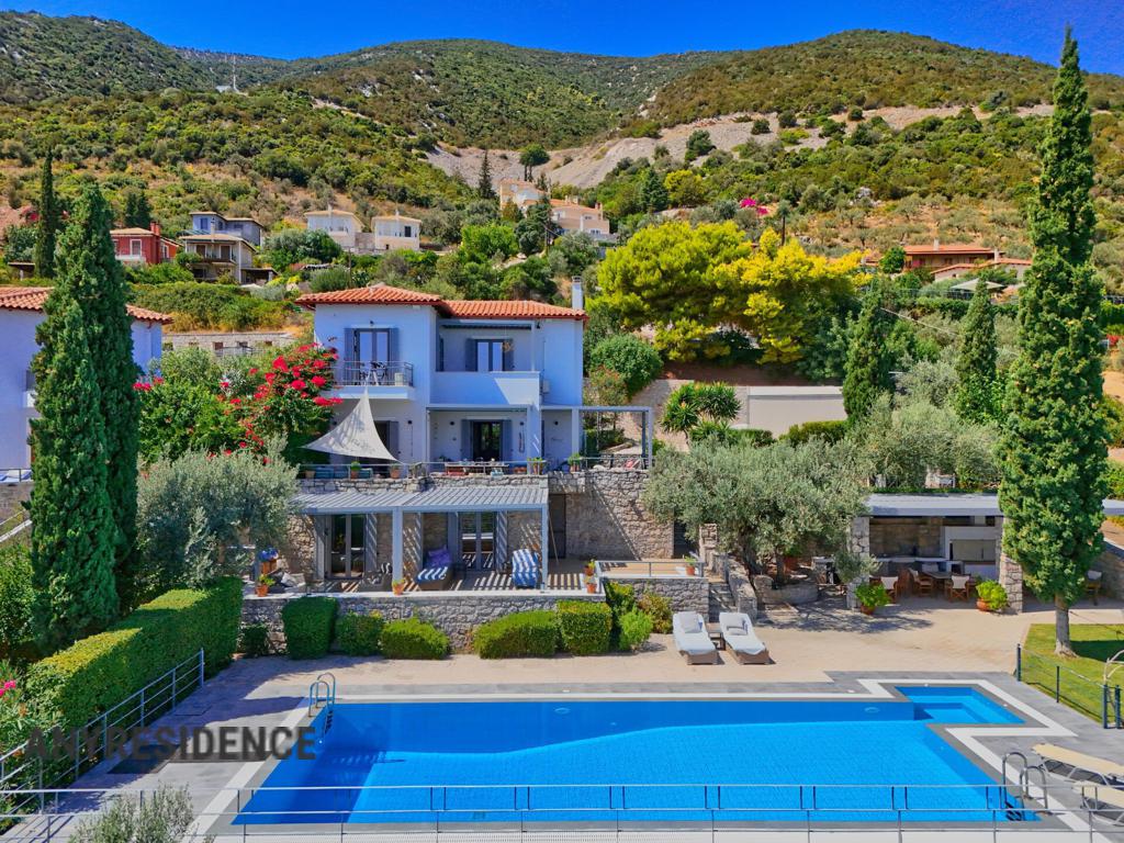 Townhome in Korinthos, photo #2, listing #2512837