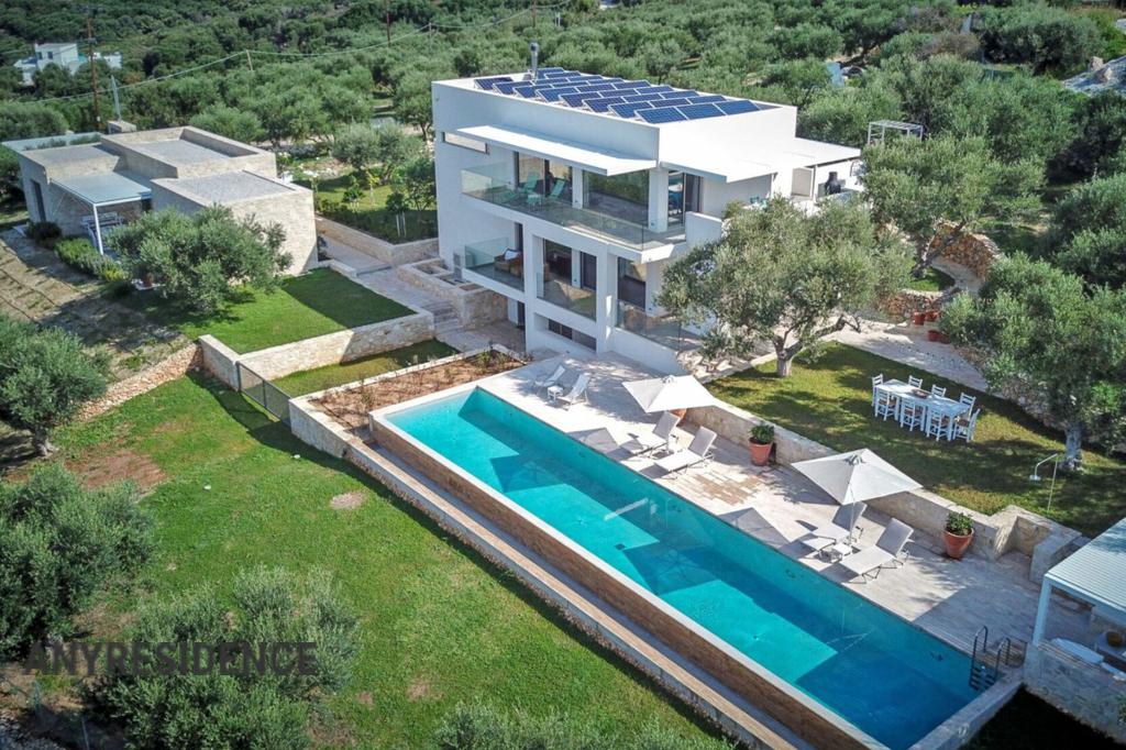 Villa in Plaka, photo #1, listing #2532579
