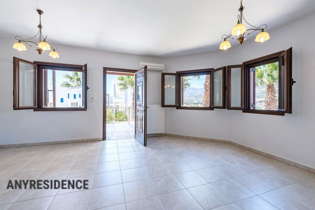 2 room apartment in Crete, photo #6, listing #2284418