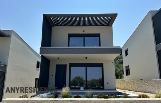 Villa in Polychrono