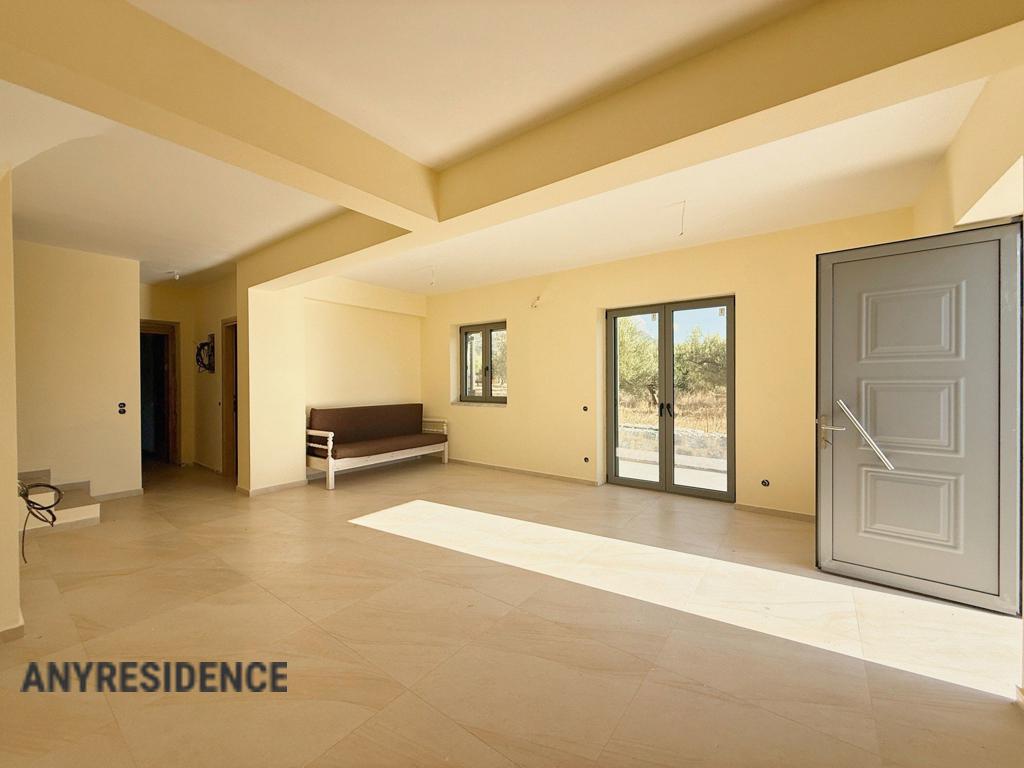 Townhome in Messenia, photo #10, listing #2482153