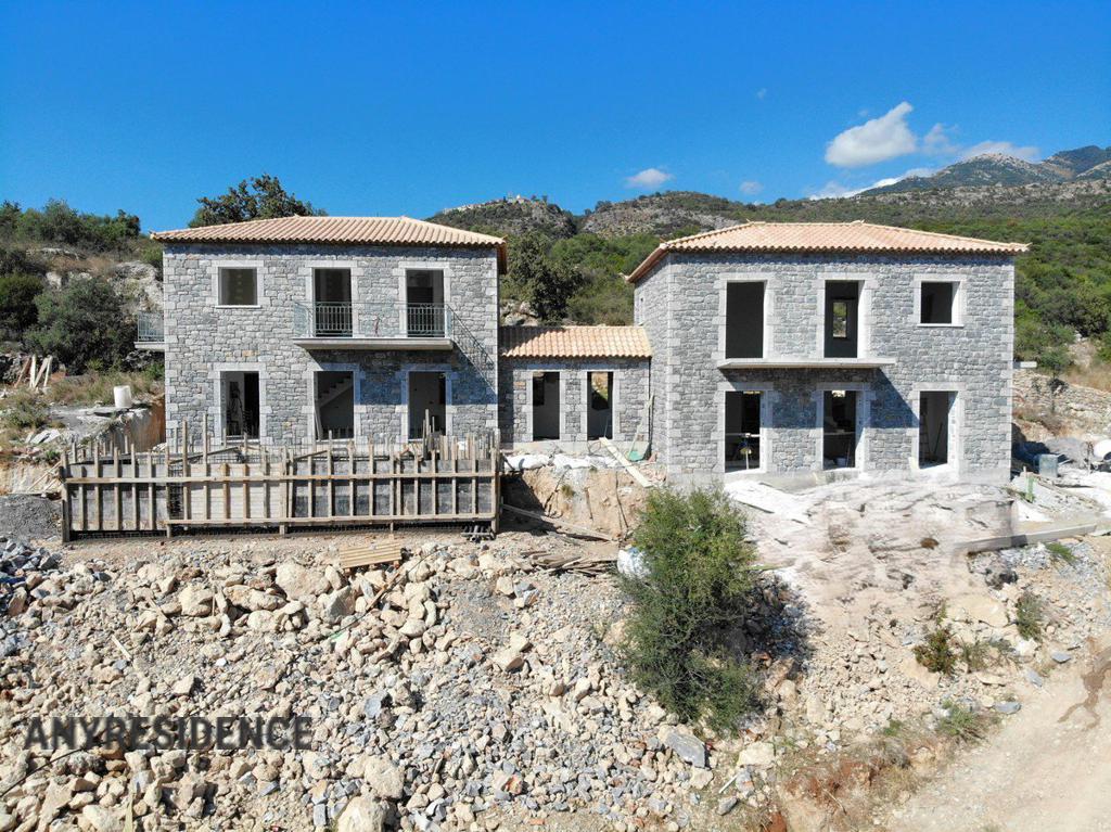 Townhome in Messenia, photo #2, listing #2441579