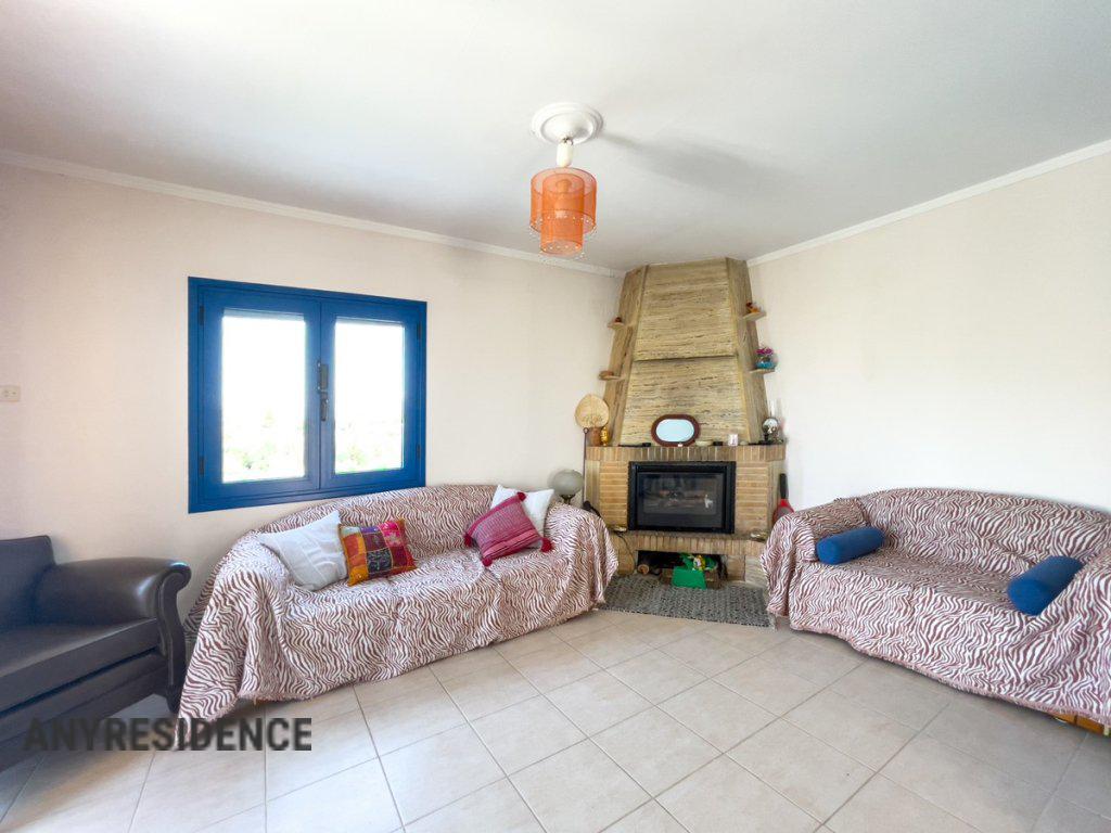 Villa in Loutraki, photo #10, listing #2308964