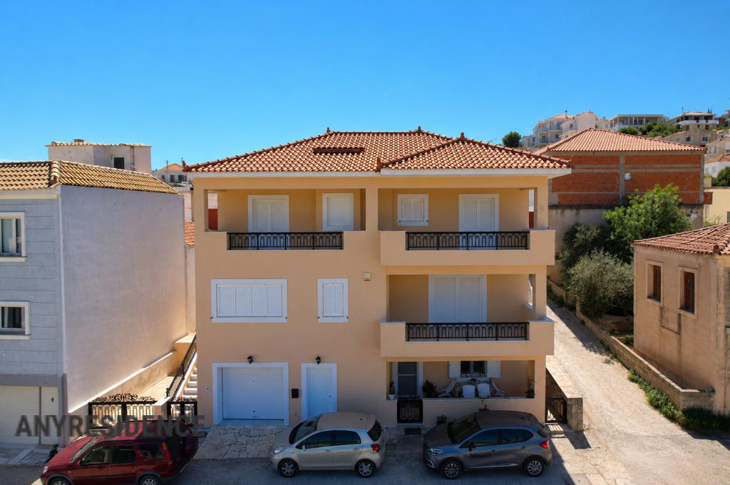 8 room townhome in Ermioni, photo #2, listing #2538230