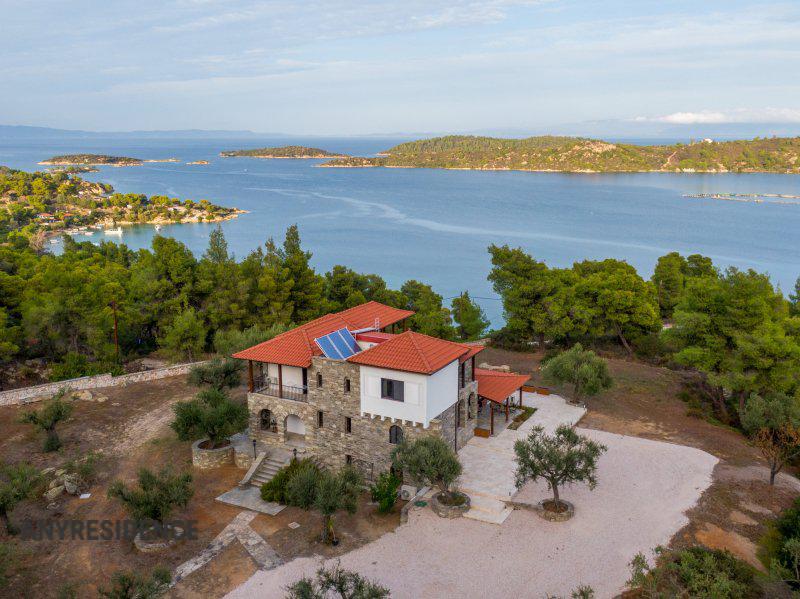 Townhome in Sithonia, photo #3, listing #2338124