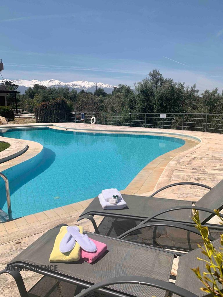 Townhome in Kokkino Chorio, photo #2, listing #2479071
