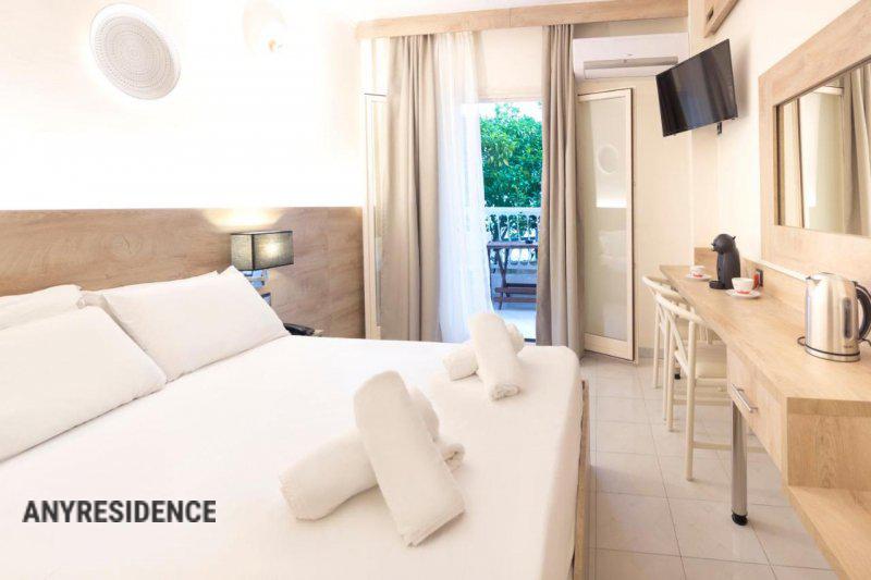 Hotel in Polychrono, photo #6, listing #2097129