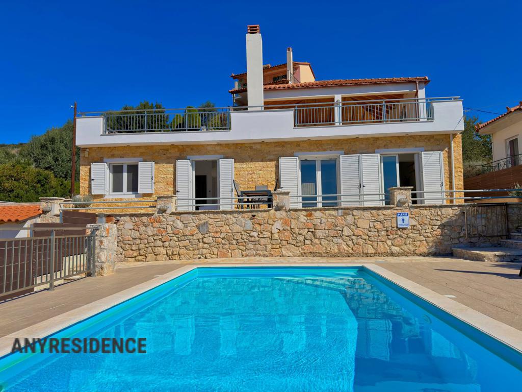 Townhome in Nafplio, photo #4, listing #2555784