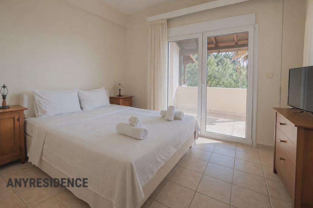 Townhome in Thessalia Sterea Ellada, photo #9, listing #2539588