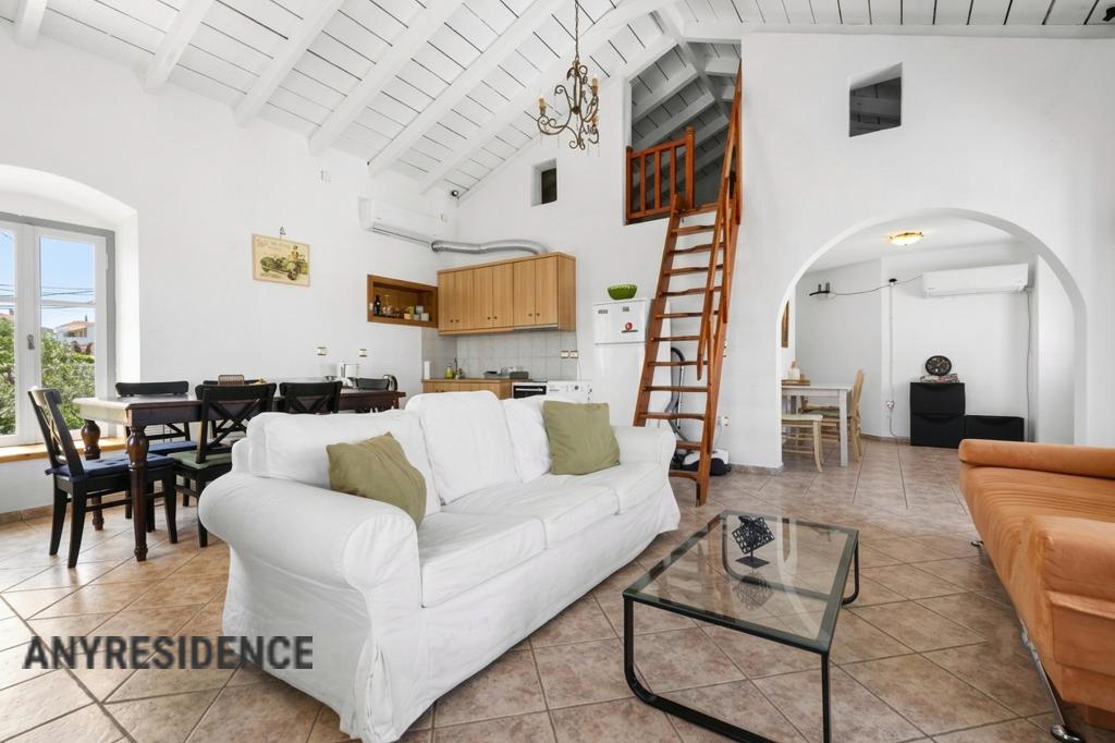 Townhome in Spetses, photo #10, listing #2541516