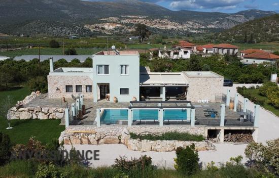Villa in Peloponnese
