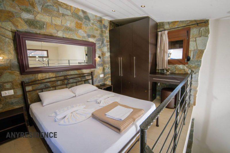 Hotel in Pefkochori, photo #3, listing #2121146