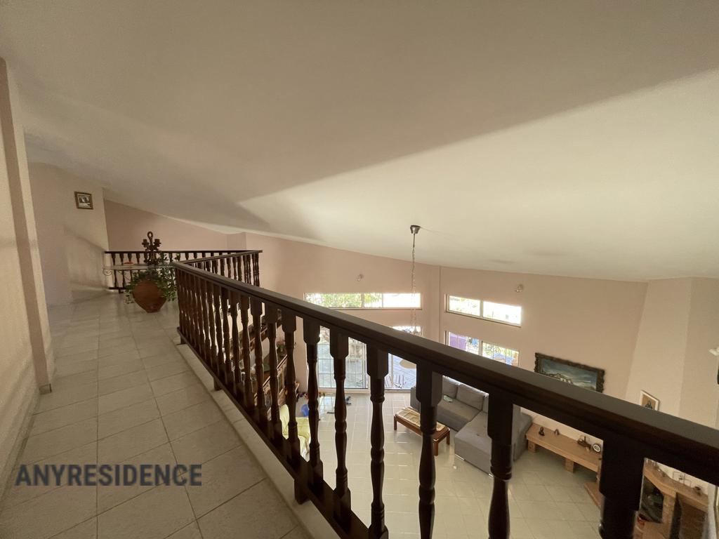 Townhome in Loutraki, photo #6, listing #2478657