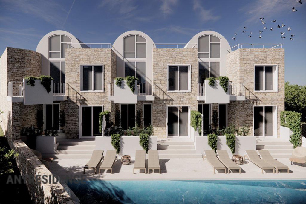 Townhome in Vamos, photo #2, listing #2458108