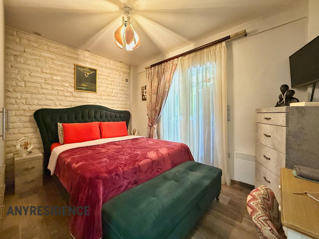 Apartment in Xilokastro, photo #9, listing #2454973