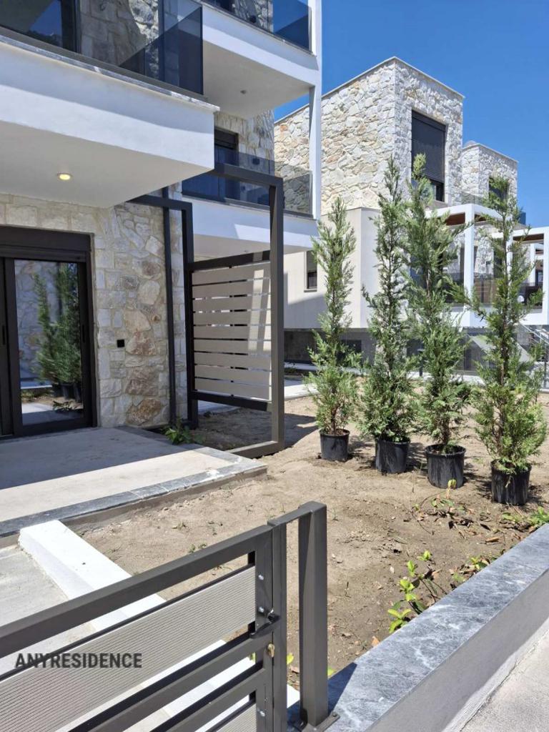 Townhome in Pefkochori, photo #1, listing #2201940