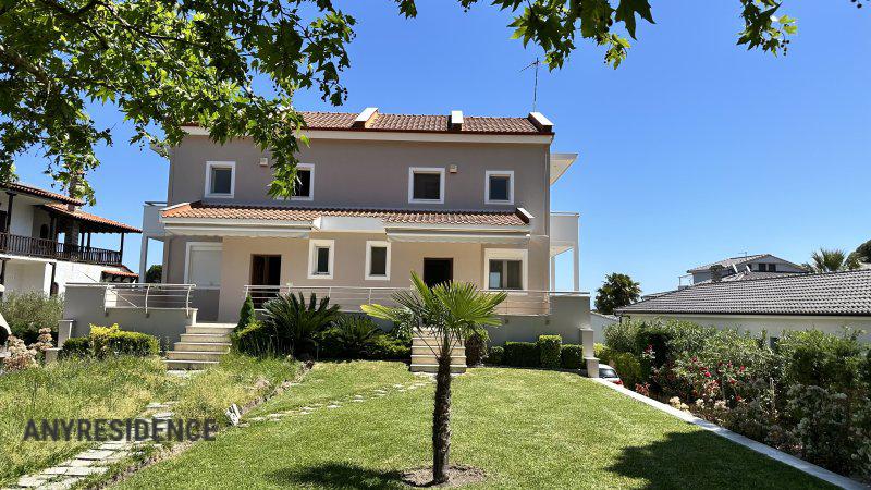 Townhome in Sithonia, photo #2, listing #2418315