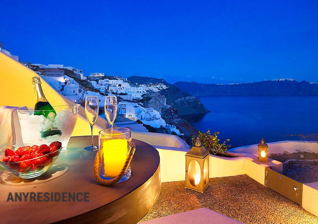 Townhome in Santorini, photo #1, listing #2466149
