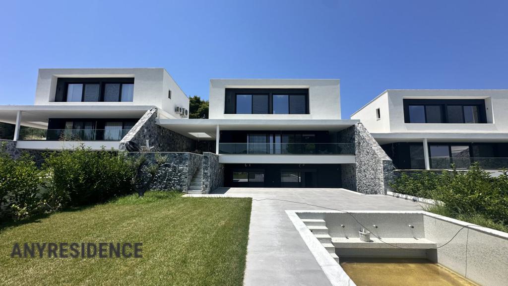 Villa in Pefkochori, photo #2, listing #2374258