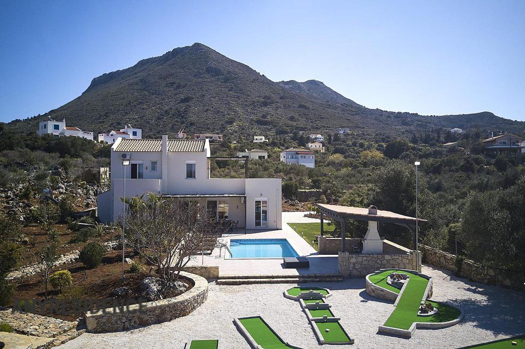 Villa in Chania, photo #2, listing #2178123