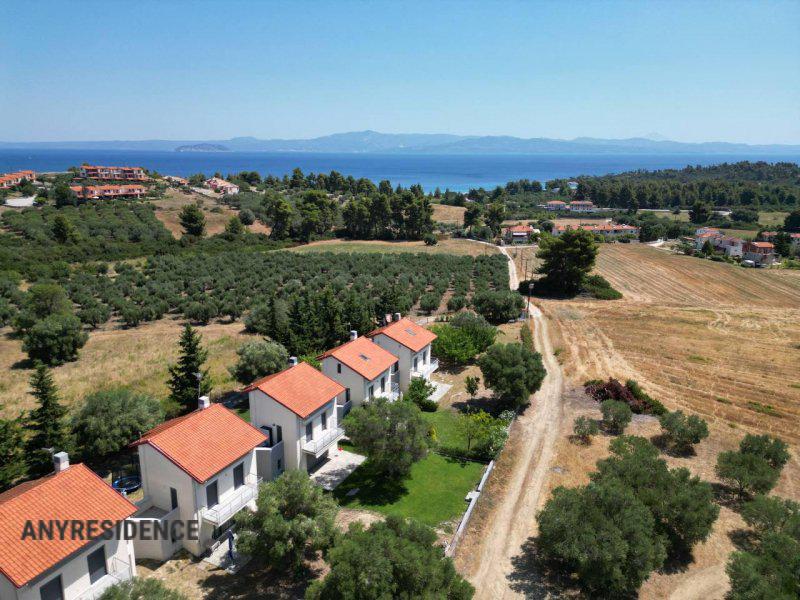 Townhome in Pefkochori, photo #1, listing #2397033