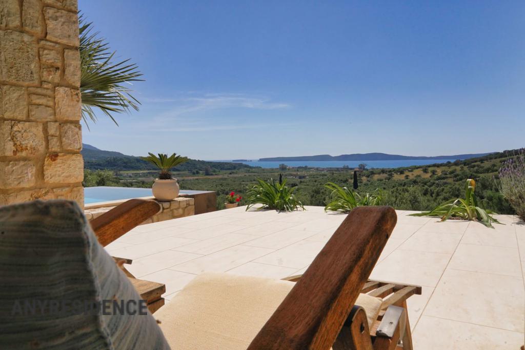 Villa in Peloponnese, photo #9, listing #2334596
